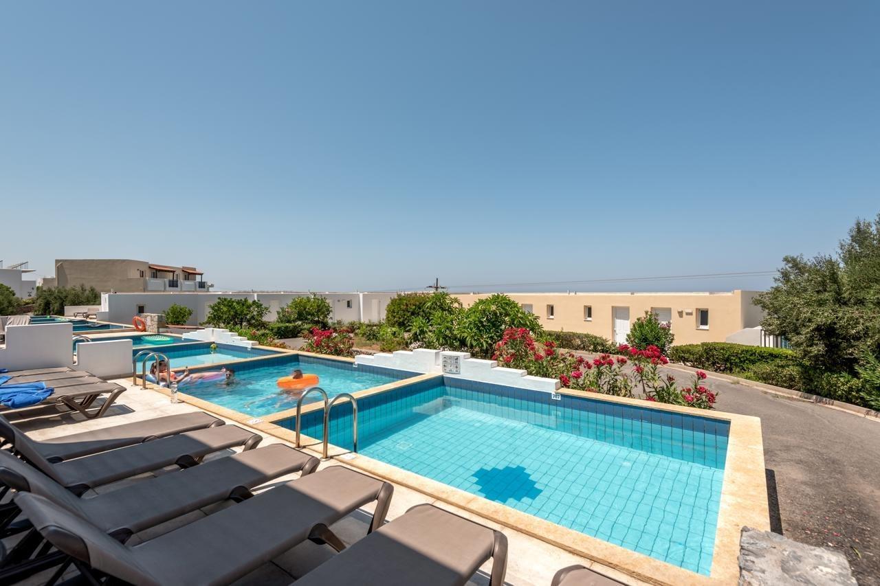 خيرسونِسوس Mediterraneo Hotel المظهر الخارجي الصورة